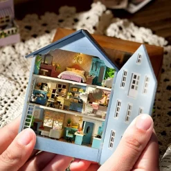 Kawaii Therapy Doll House<Kawaii DIY Mini Wooden Cottage Dollhouse