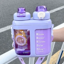 Kawaii Therapy Bottles<Kawaii Large Capacity Pastel Straw Bottle (1600ml)