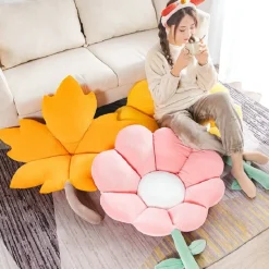 Kawaii Therapy Seat Cushions<Kawaii Maple Flower Seat Cushion – Limited Edition