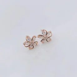 Kawaii Therapy Earrings<Kawaii Sparkling Flower Stud Earrings – Limited Edition
